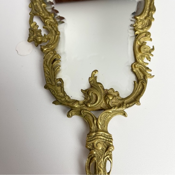Antique Brass Vanity Mirror with Cover - Picture 6 of 16